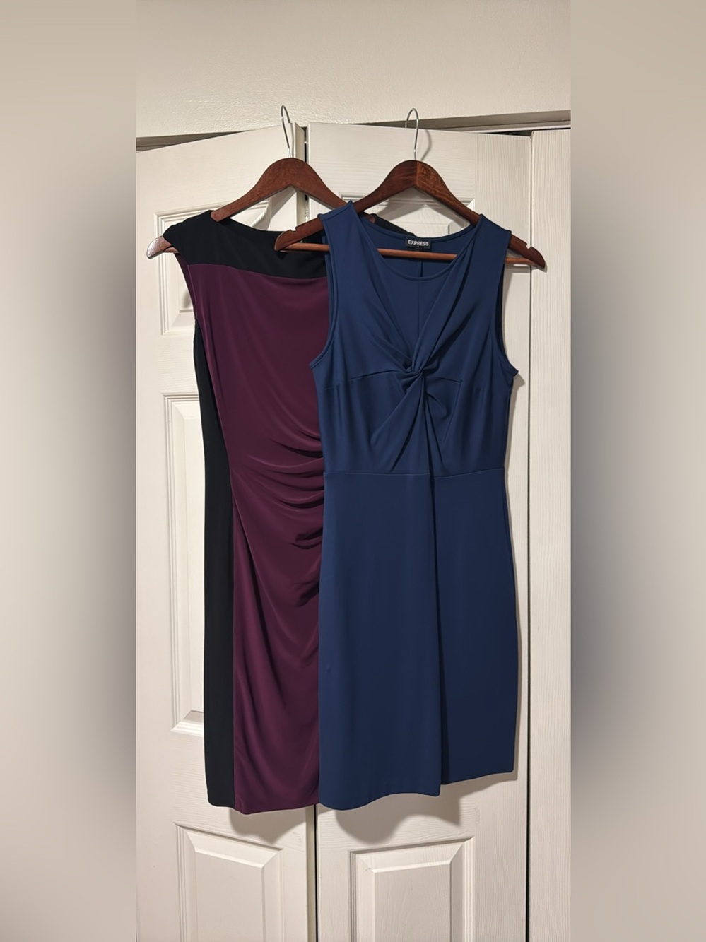 Lot of 2 sleeveless dresses (Ralph Lauren and express) stretch size small